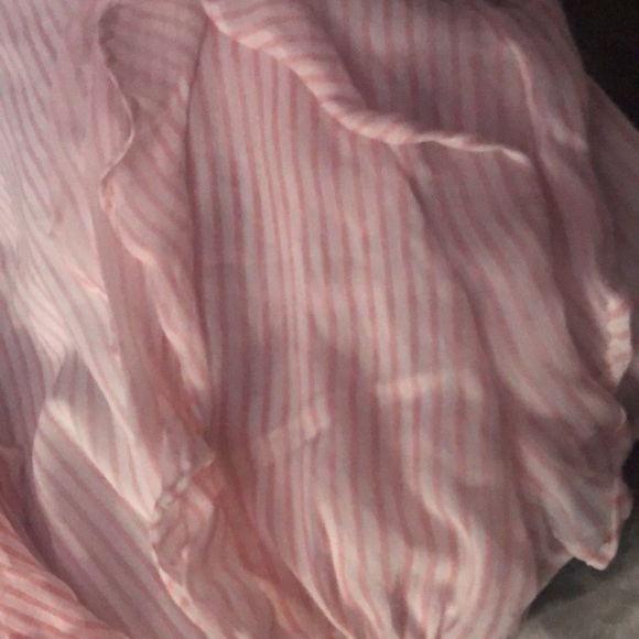 BNWOT sheer flouncy blouse - Picture 2 of 9